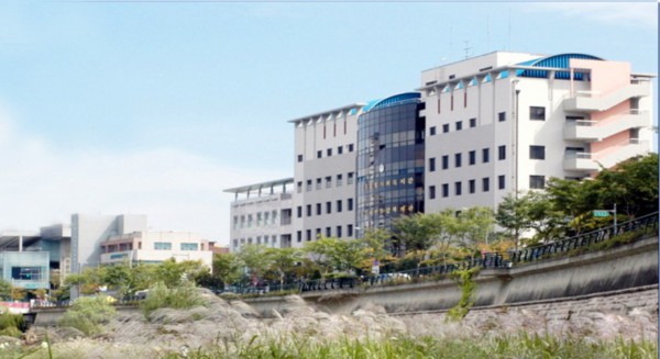 성동종합사회복지관 건물 전경